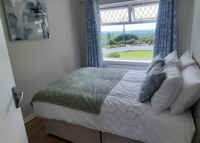 Kilbrien Mountain View בית נופש דנגרבן